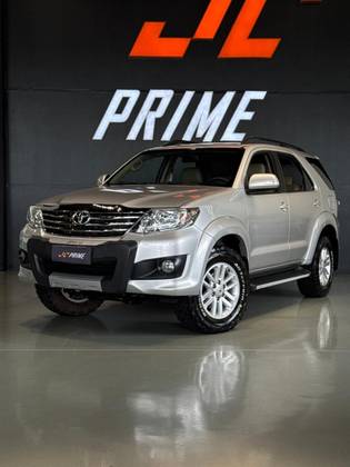 TOYOTA HILUX 2.7 SR 4X2 CD 16V FLEX 4P AUTOMÁTICO